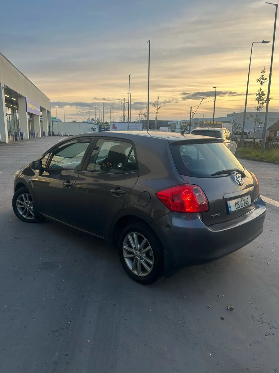 Toyota Auris 1.4 petrol with NCT+TAX - Image 3