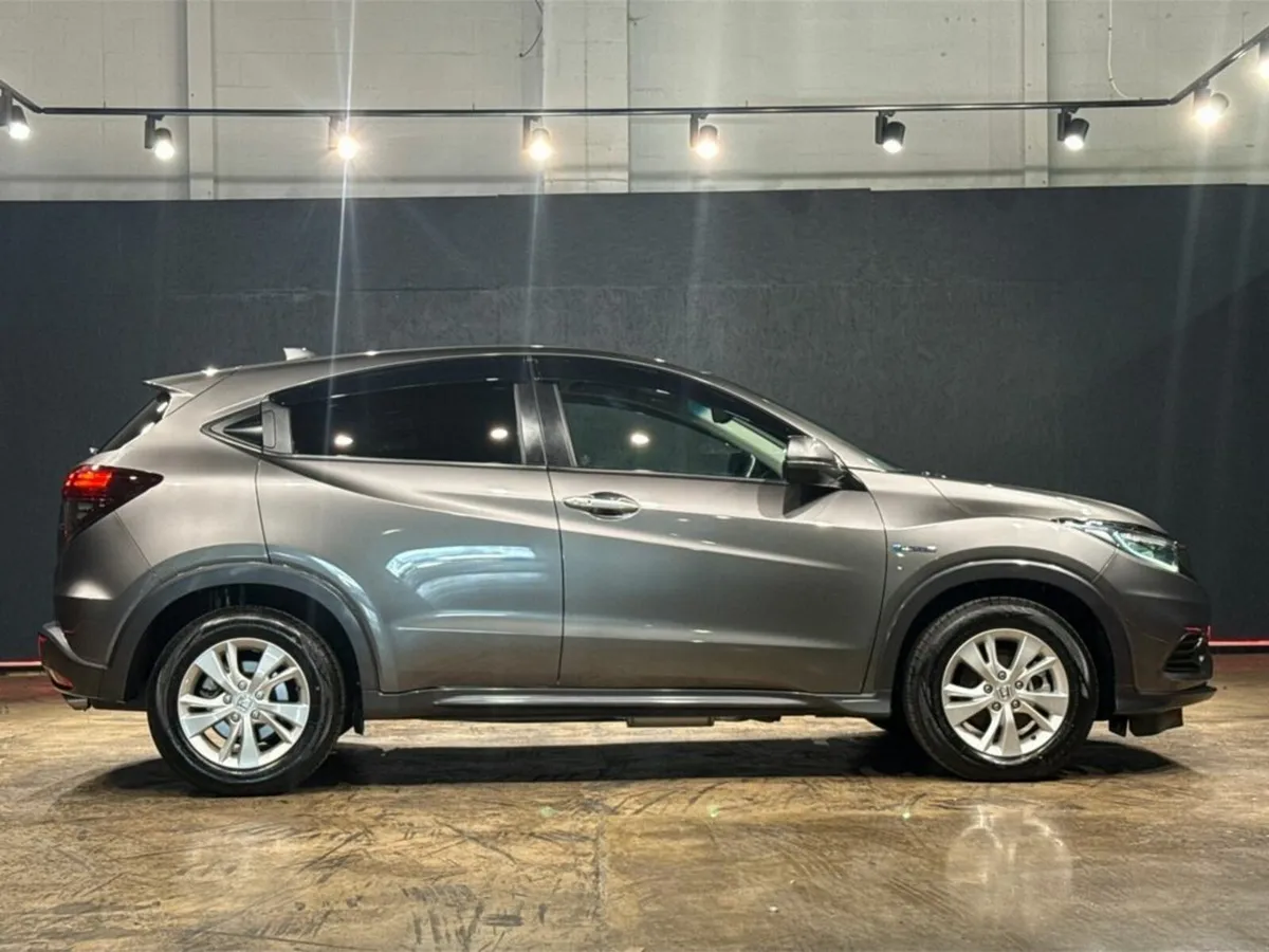 Honda Vezel 1.5 HYBRID AUTOMATIC - CRUISE CONTROL - Image 2