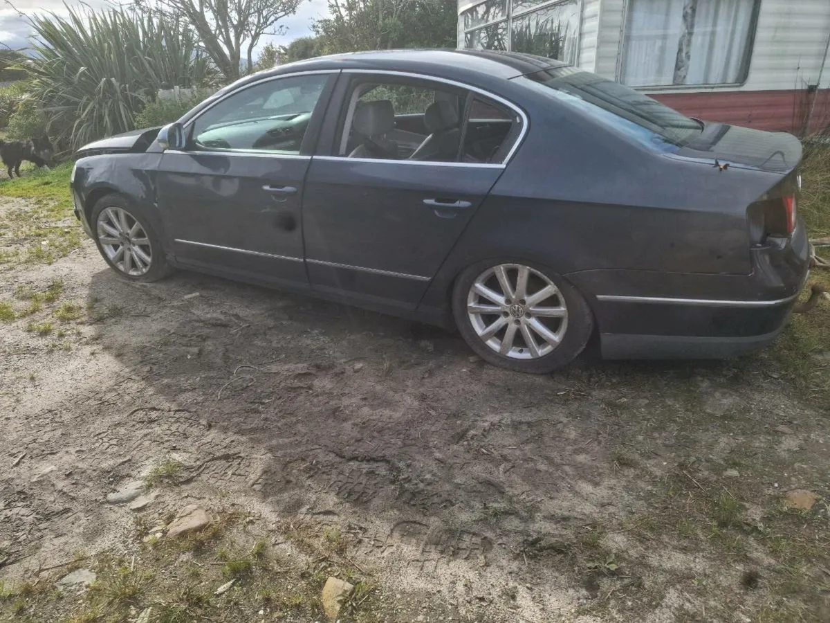 Vw passat breaking - Image 1