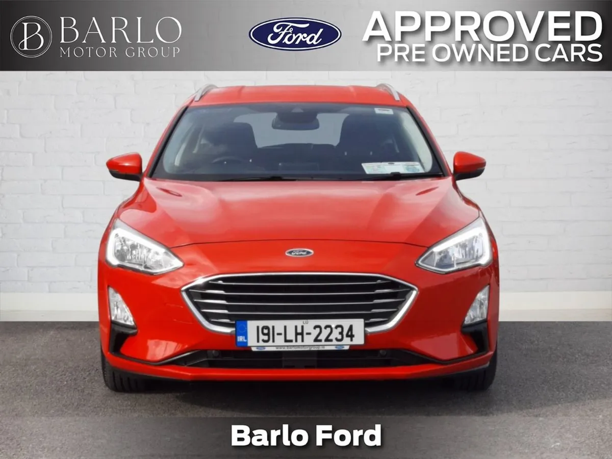 Ford Focus 1.5 Tdci Titanium 120PS Estate  one Ow - Image 4