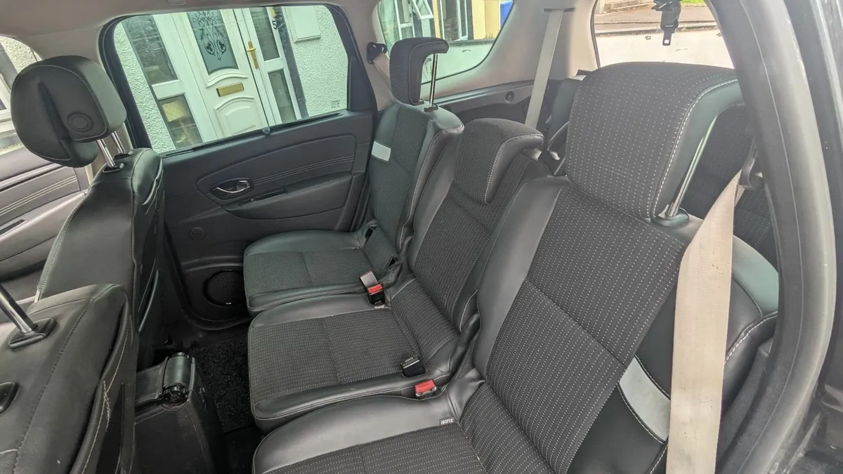 Renault Grand Scenic 2012 1.5 dci Bose edition - Image 4