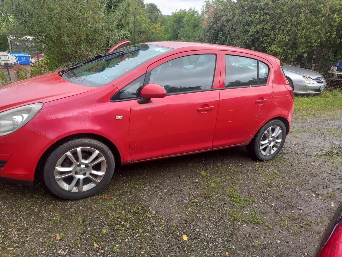 Vauxhall Corsa 2010 - Image 4