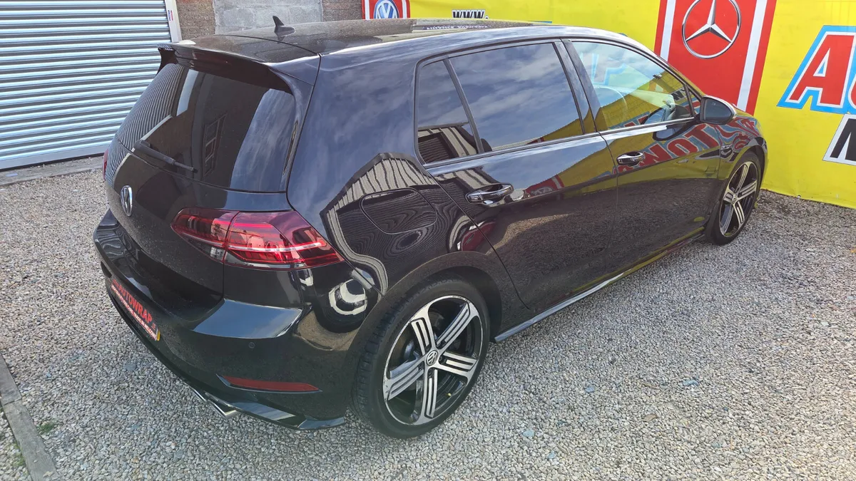 Volkswagen Golf R 2017 R-LINE 7.5 320BHP 2.0 DSG - Image 3