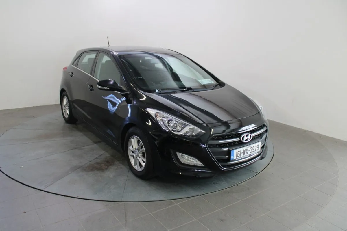 Hyundai i30 1.6 Diesel SE NAV - Image 1
