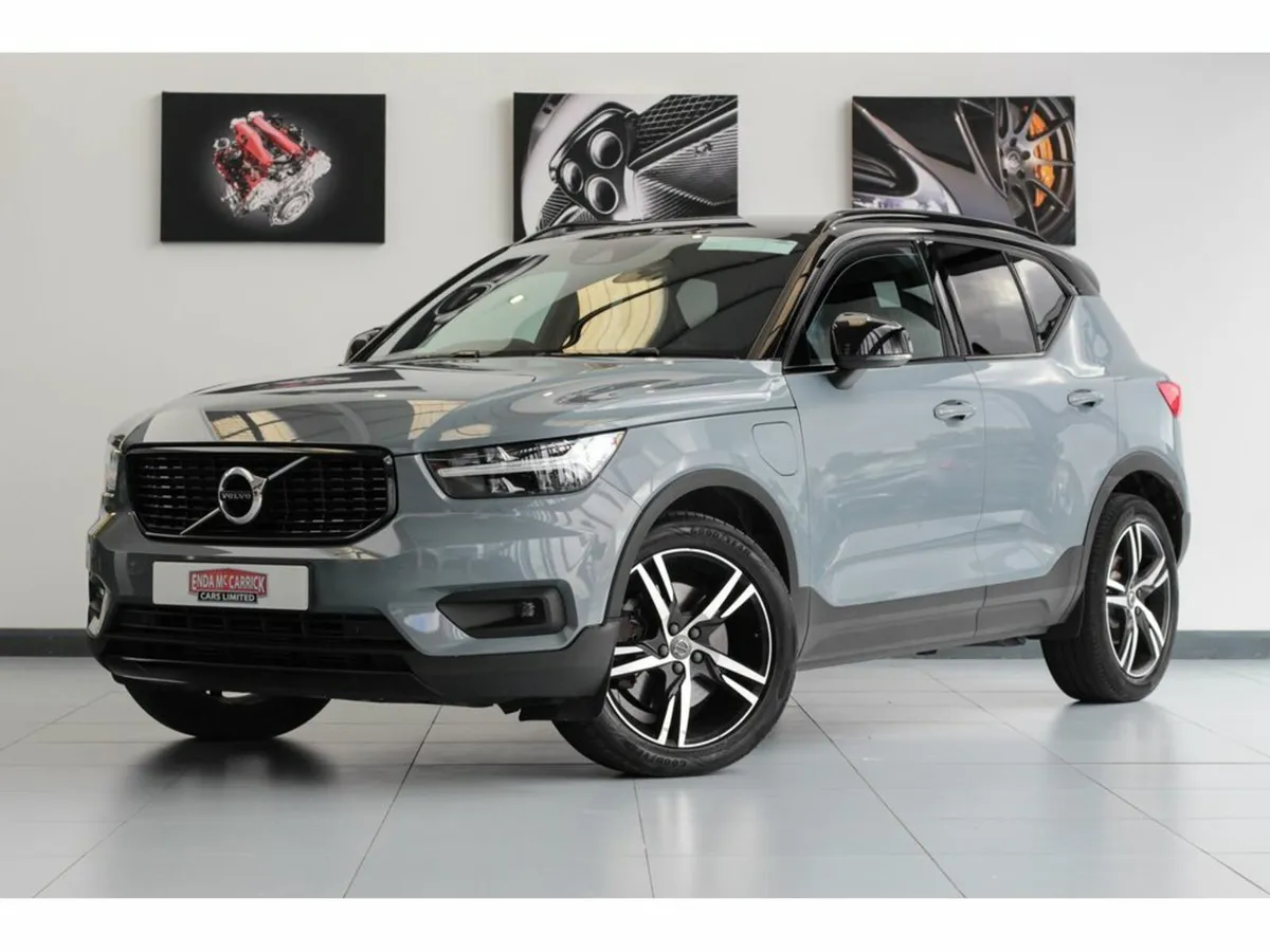 Volvo XC40 T5 R Design Recharge PHEV - Image 1