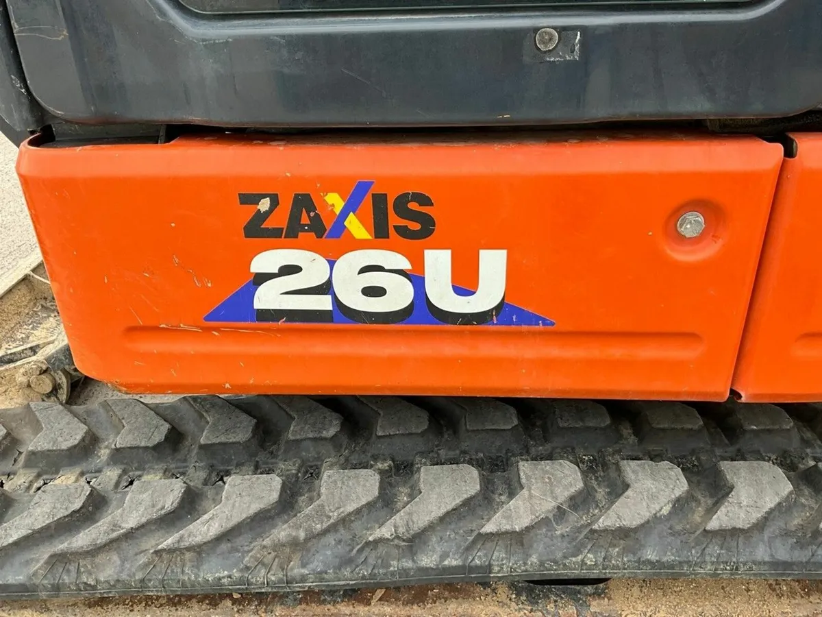 HITACHI ZX26U 2.6 TON MINI DIGGER - Image 3