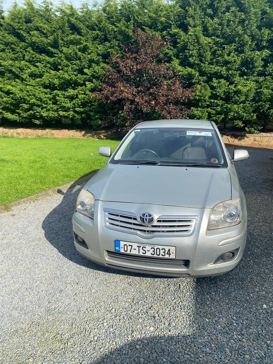 2007 Toyota Avensis - Image 1