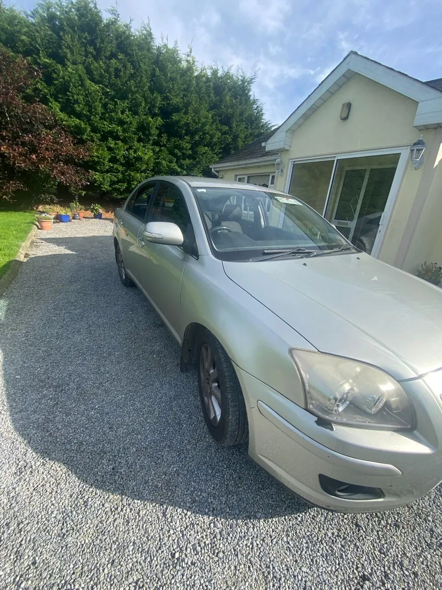 2007 Toyota Avensis - Image 2