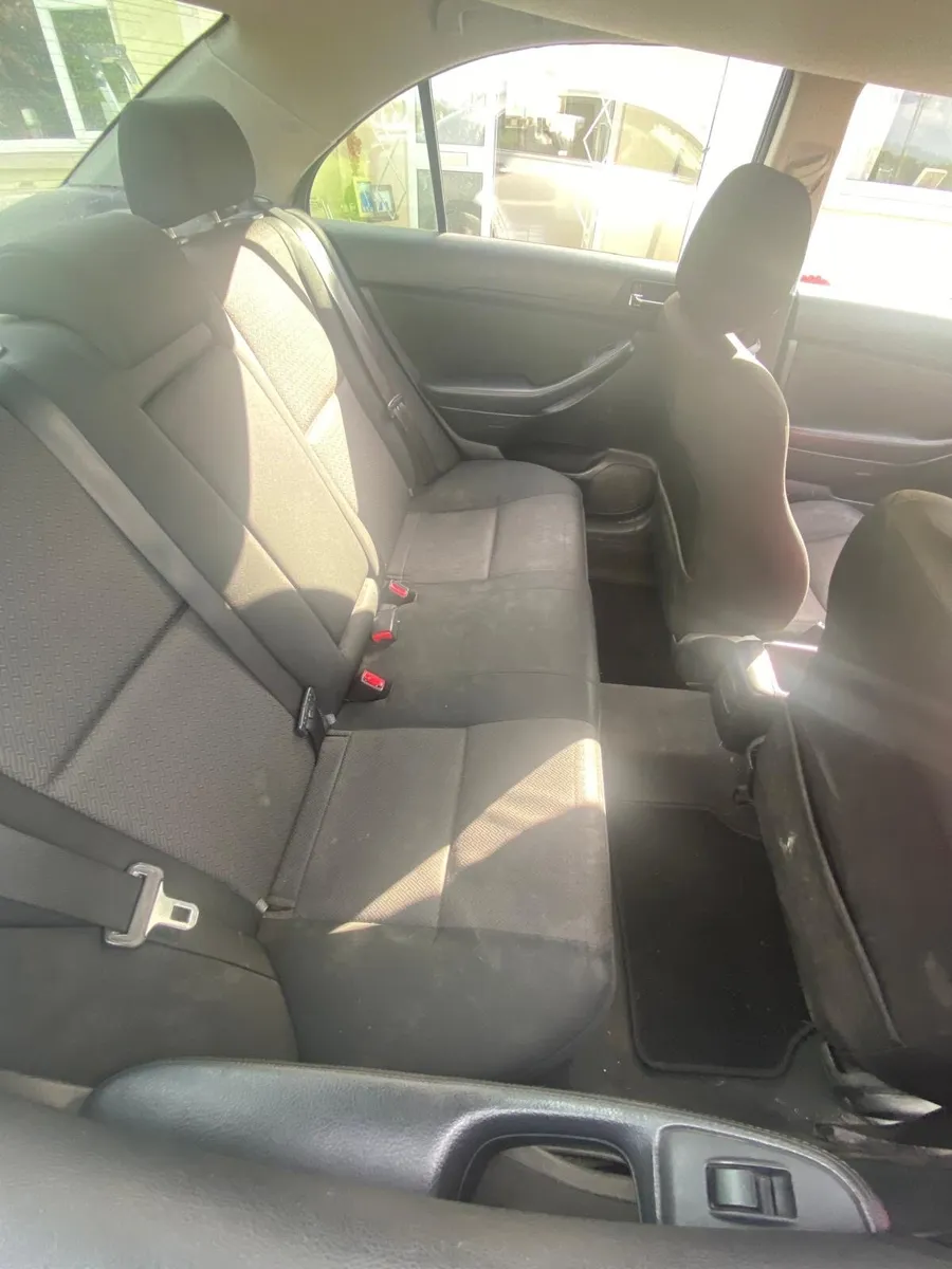 2007 Toyota Avensis - Image 4