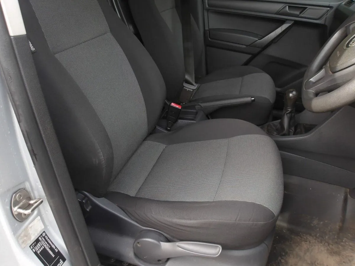 Volkswagen Caddy Caddy TDI 5DR - Image 2