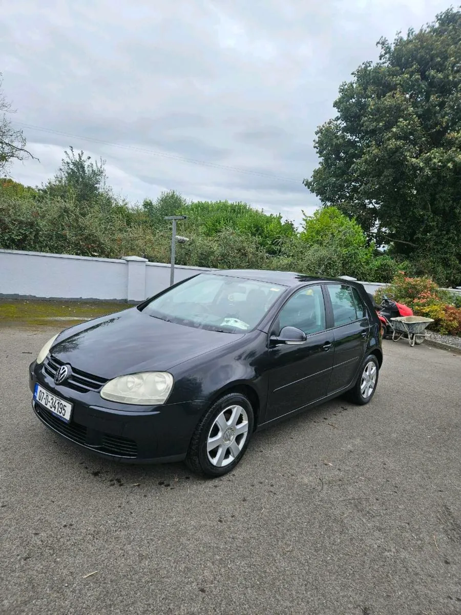 Volkswagen golf - Image 2