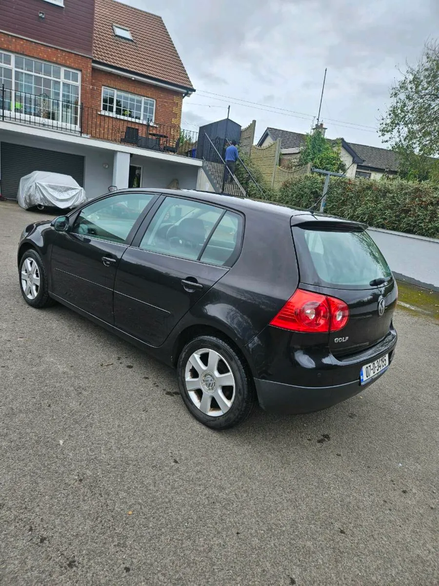 Volkswagen golf - Image 3
