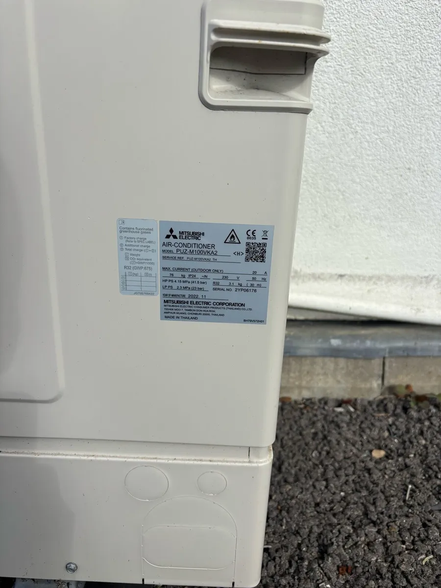 Air conditioning units - Image 1