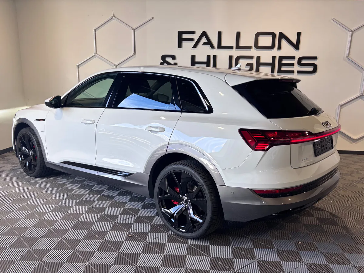 2022 AUDI E-TRON TECHNIK 55 QUATTRO 95KwH BATTERY - Image 4