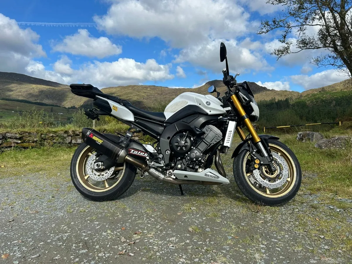 SELLING YAMAHA  FZ8 - Image 4