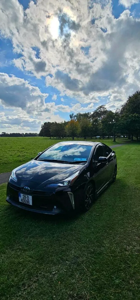 Toyota prius 1.8  2021 hybrid + Patrol NCT22-05-27 - Image 4