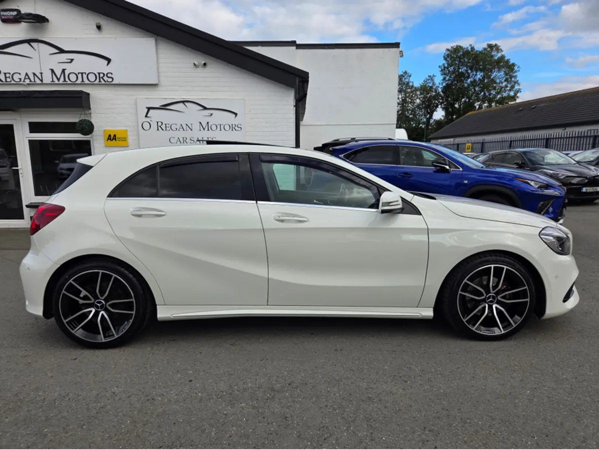 Mercedes-Benz A-Class A200D AMG-LINE PREMIUM+ - Image 2