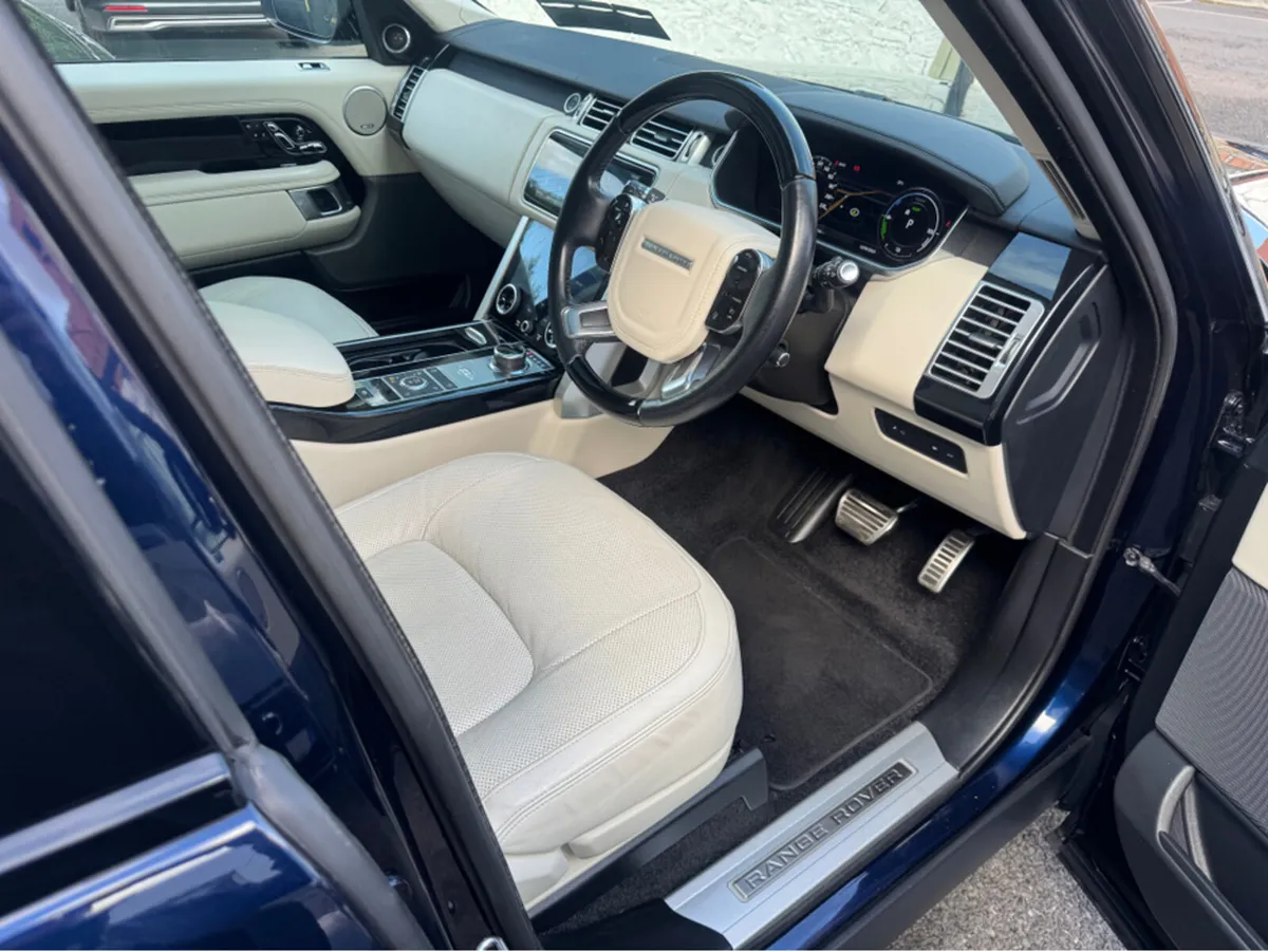 Land Rover Range Rover WESTMINSTER P400E HYBRID PH - Image 4