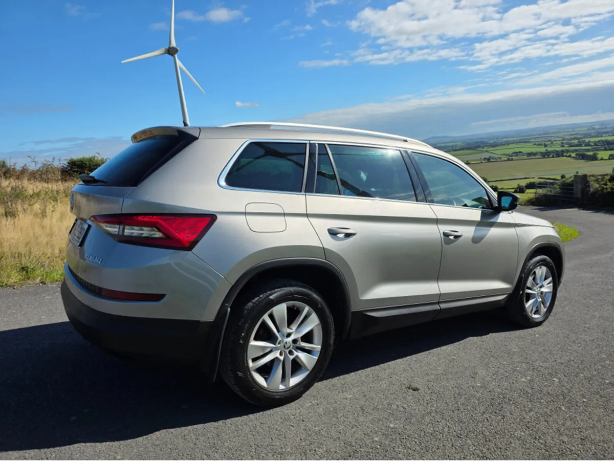 Skoda Kodiaq AMBITION 2.0 TDI 150HP DSG 4 4DR AUTO - Image 4