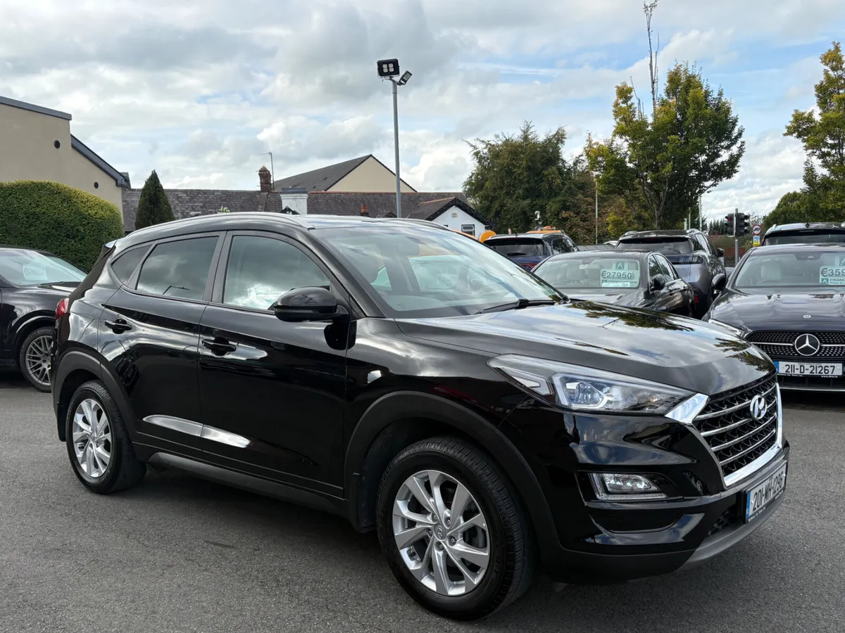 201 Hyundai Tucson Executive 1.6 Diesel - Image 3