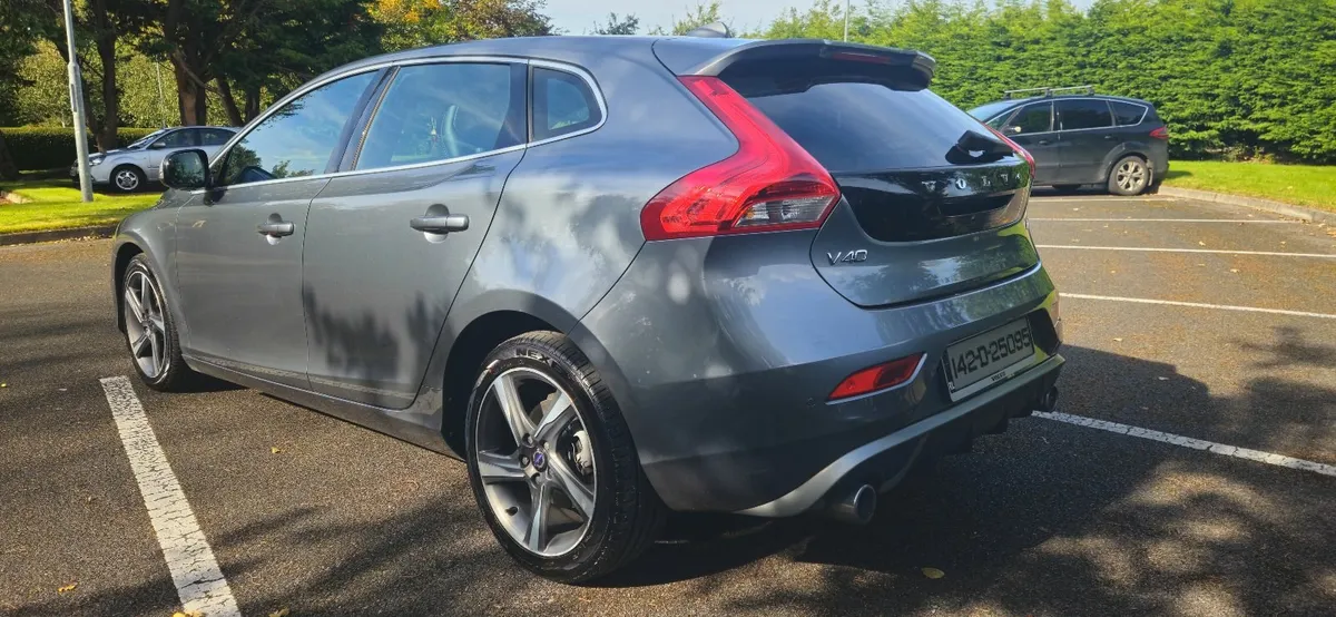 Volvo V40 D3 2014 (5-Cylinders, NCT'd & TAX'd) - Image 3
