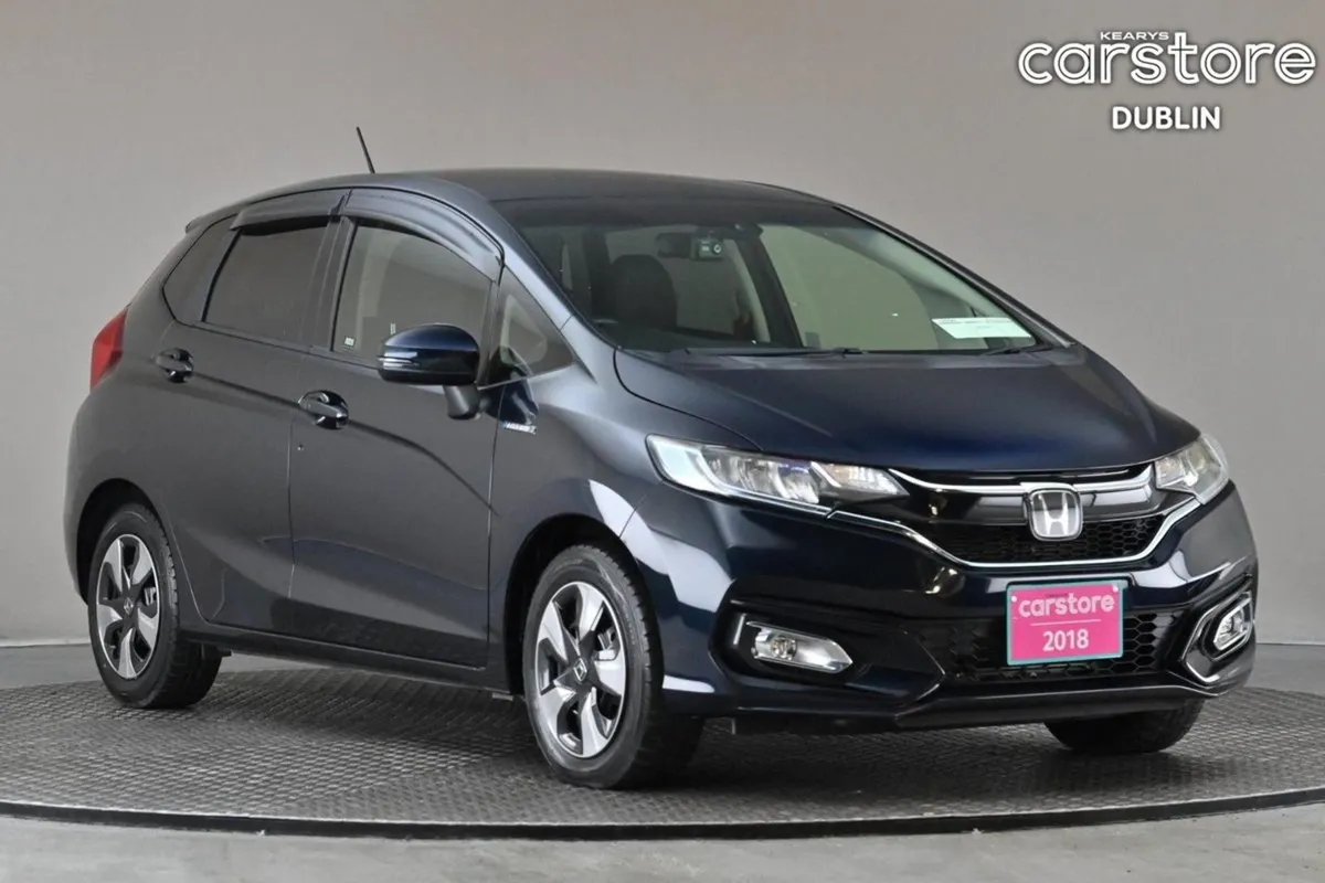 Honda Fit 1.5 Hybrid  android Car Payer reverse C - Image 1