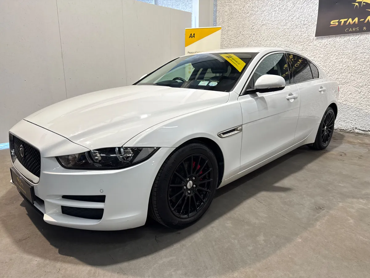 Jaguar XE 2016 - Image 3