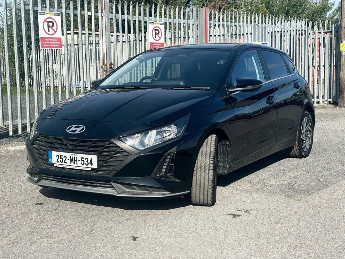 Hyundai i20 Deluxe Plus - Image 3