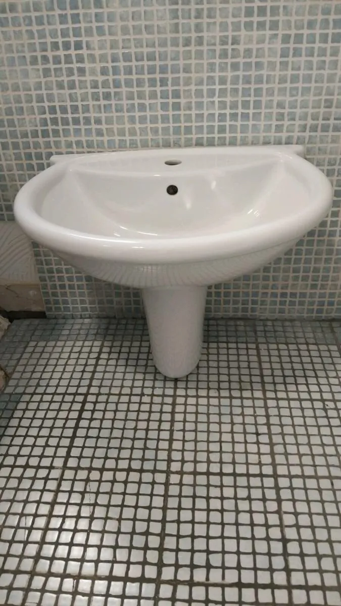 Wash Hand basin - Image 2