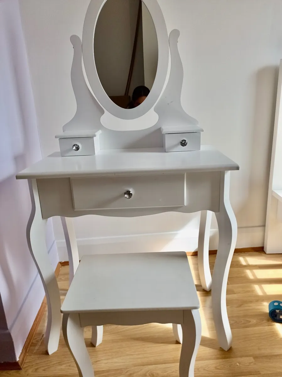 Girls Dressing Table with Mirror and Stool - Image 2