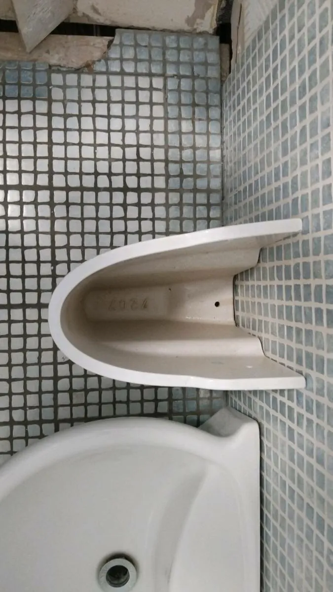 Wash Hand basin - Image 4
