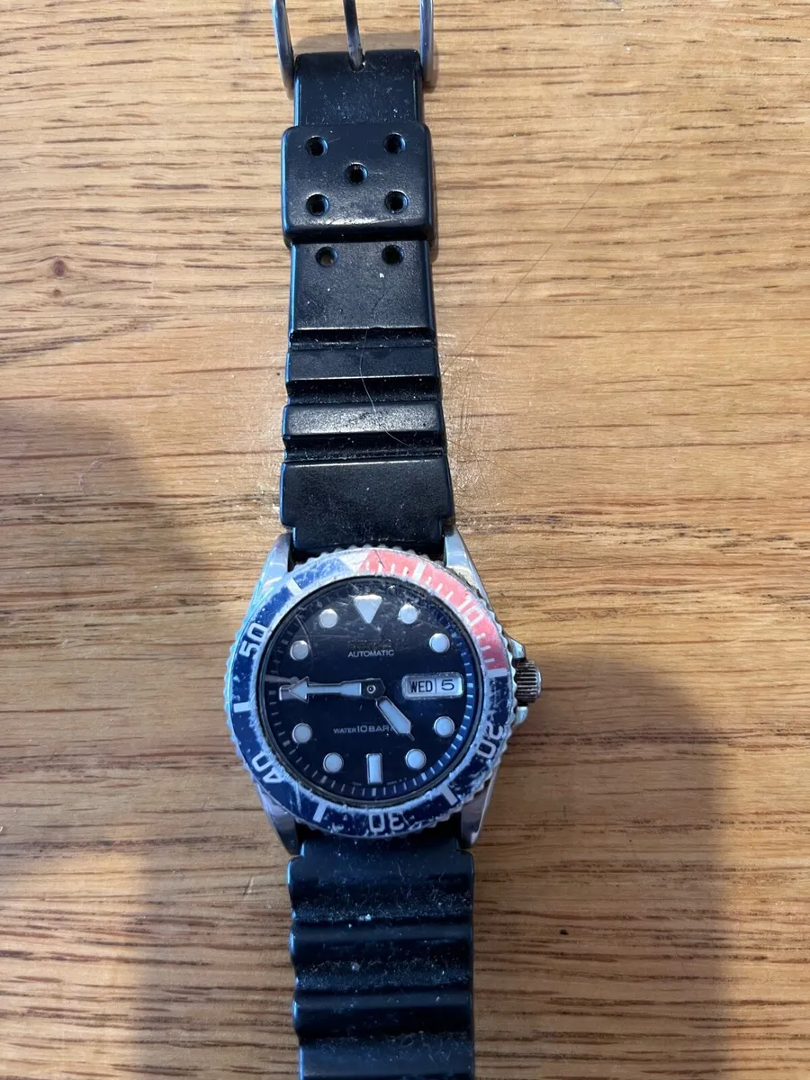 Seiko automatic 10 Barr resist Pepsi - Image 1