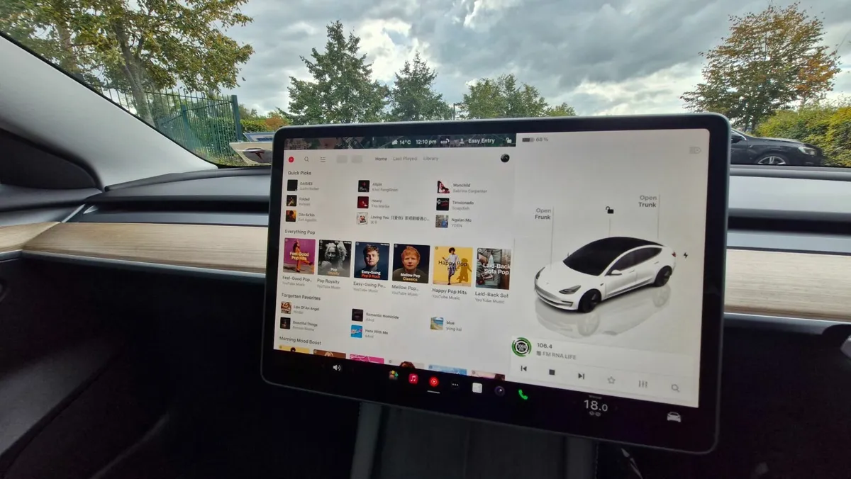 Tesla Model 3 2023 - Image 4