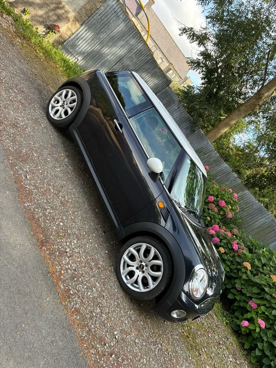 Mini Cooper - Image 1