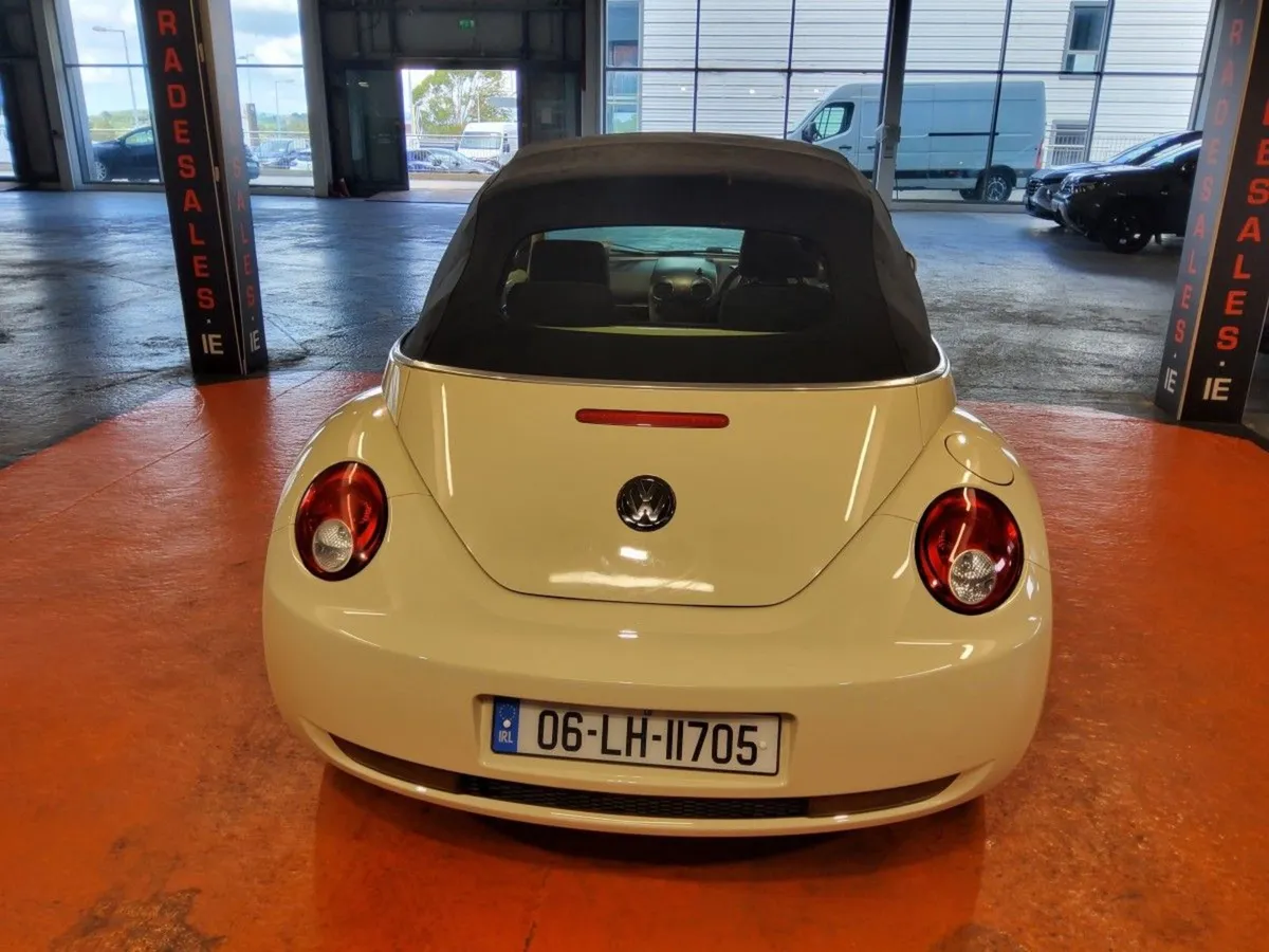 Volkswagen Beetle 1.4 Cabriolet - Image 4