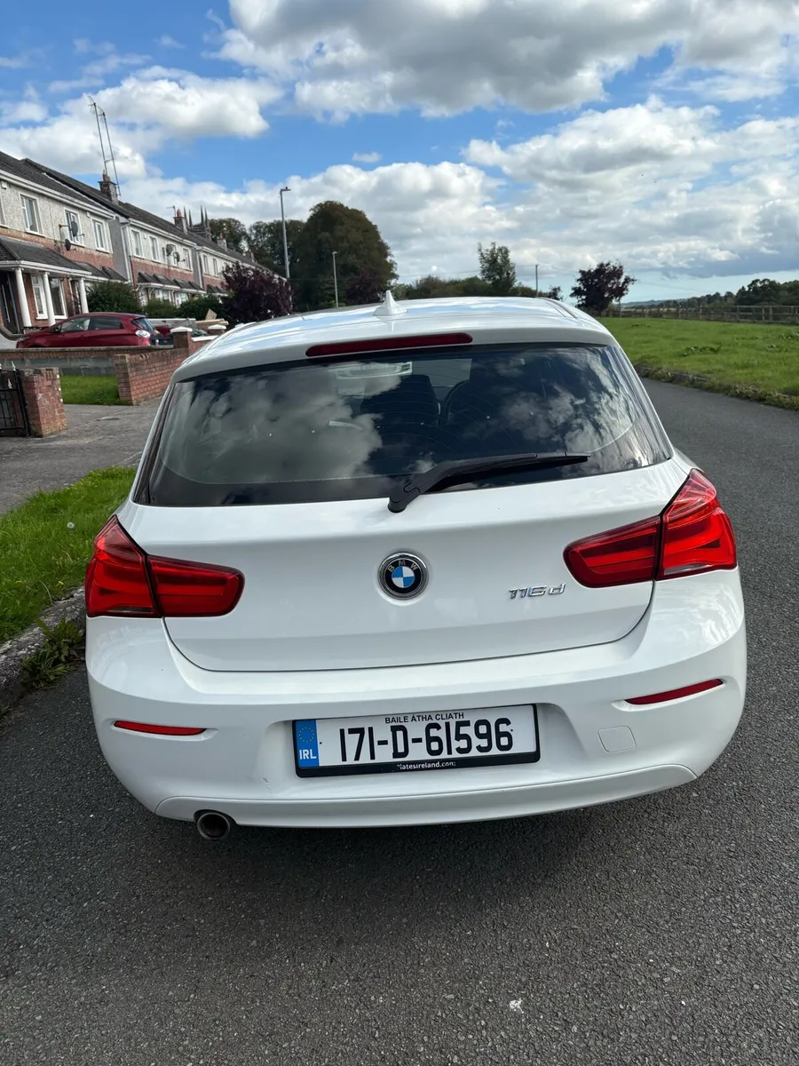 Car - Image 2
