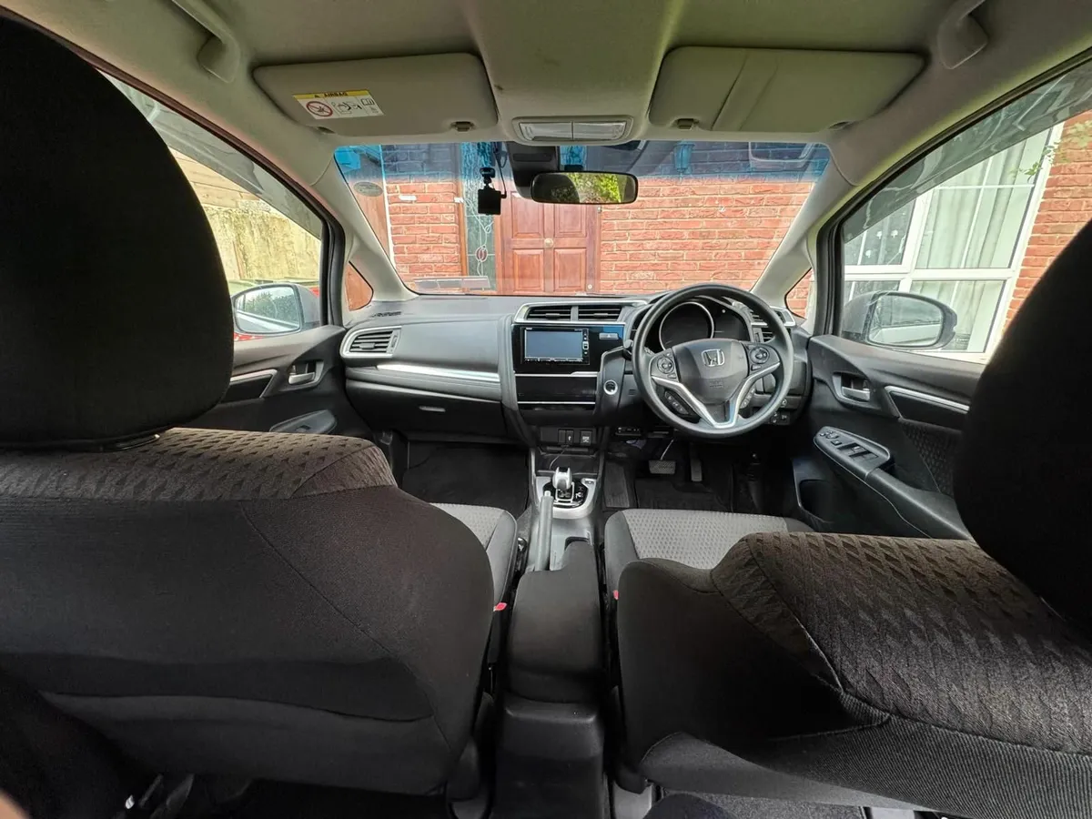 Honda Fit 2018 Automatic - Image 4