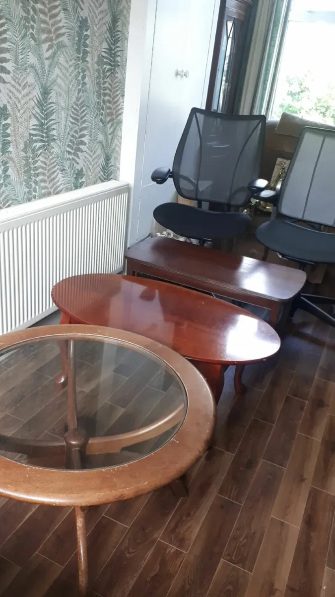 Coffee tables and 2 chairs