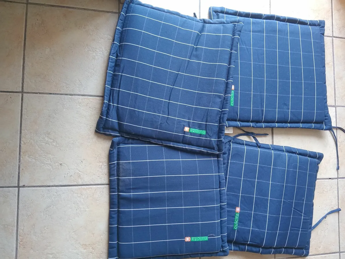Garden furniture cushions - Image 1