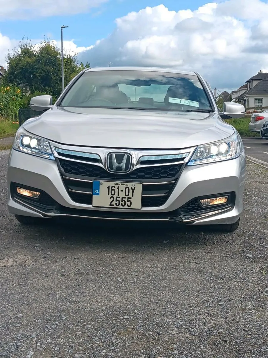 Honda Accord hybrid CR6 - Image 1