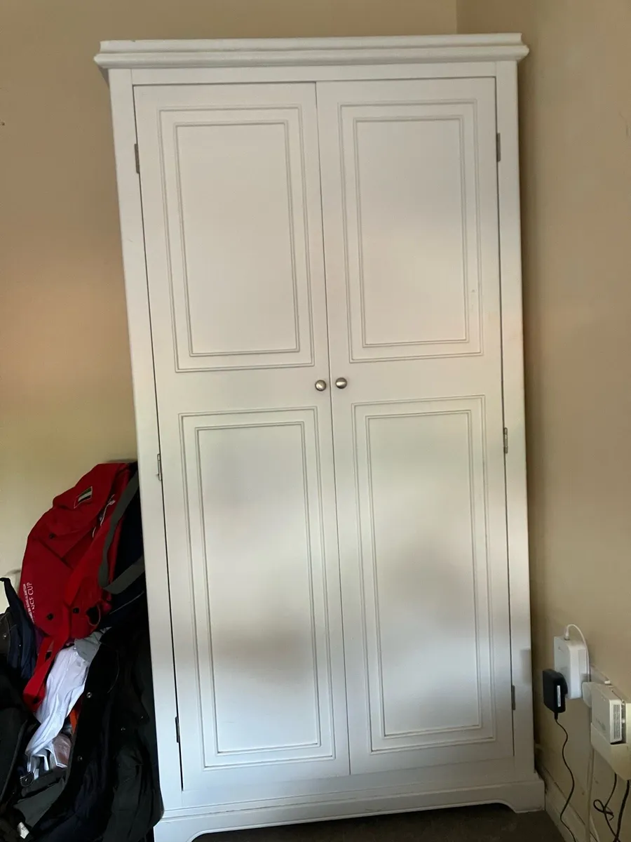 White wardrobe - Image 1