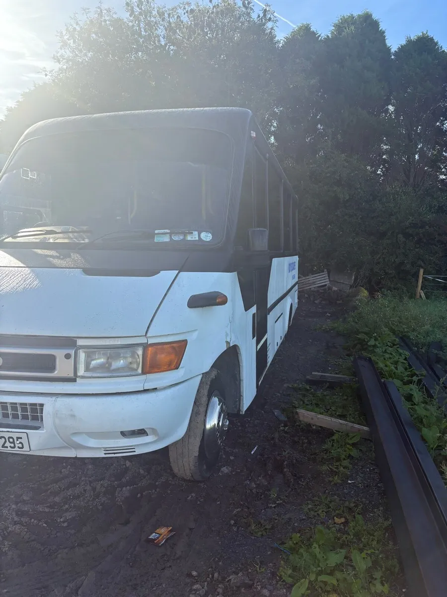 Iveco 30 seater - Image 2