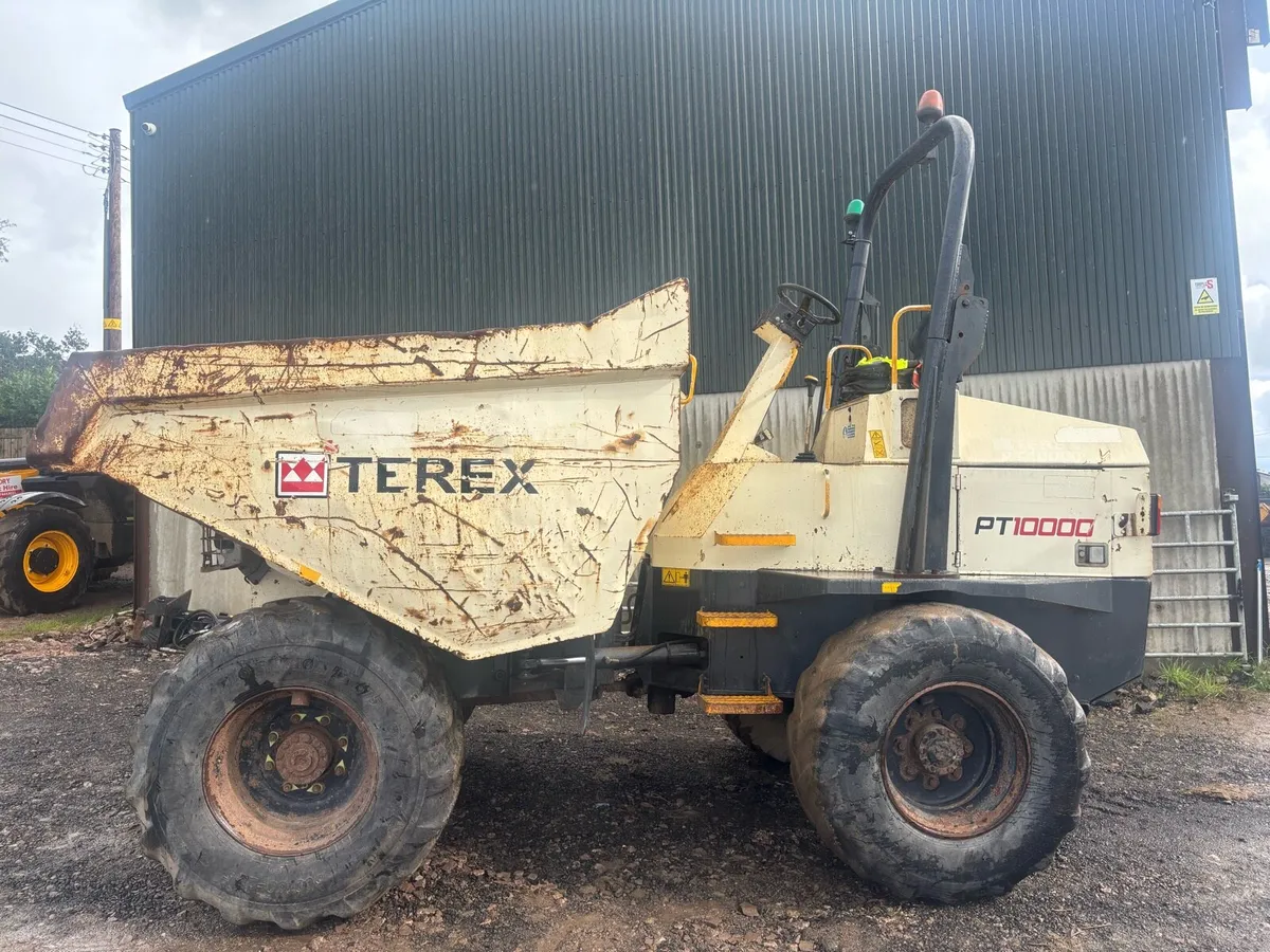 NO VAT Skip Dumper site - Image 2
