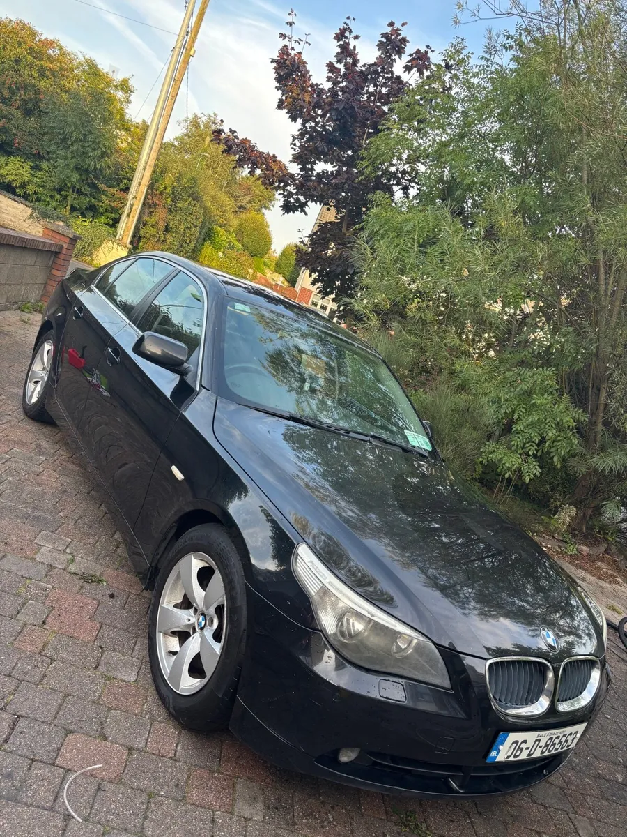 BMW 5-Series 2006 - Image 2