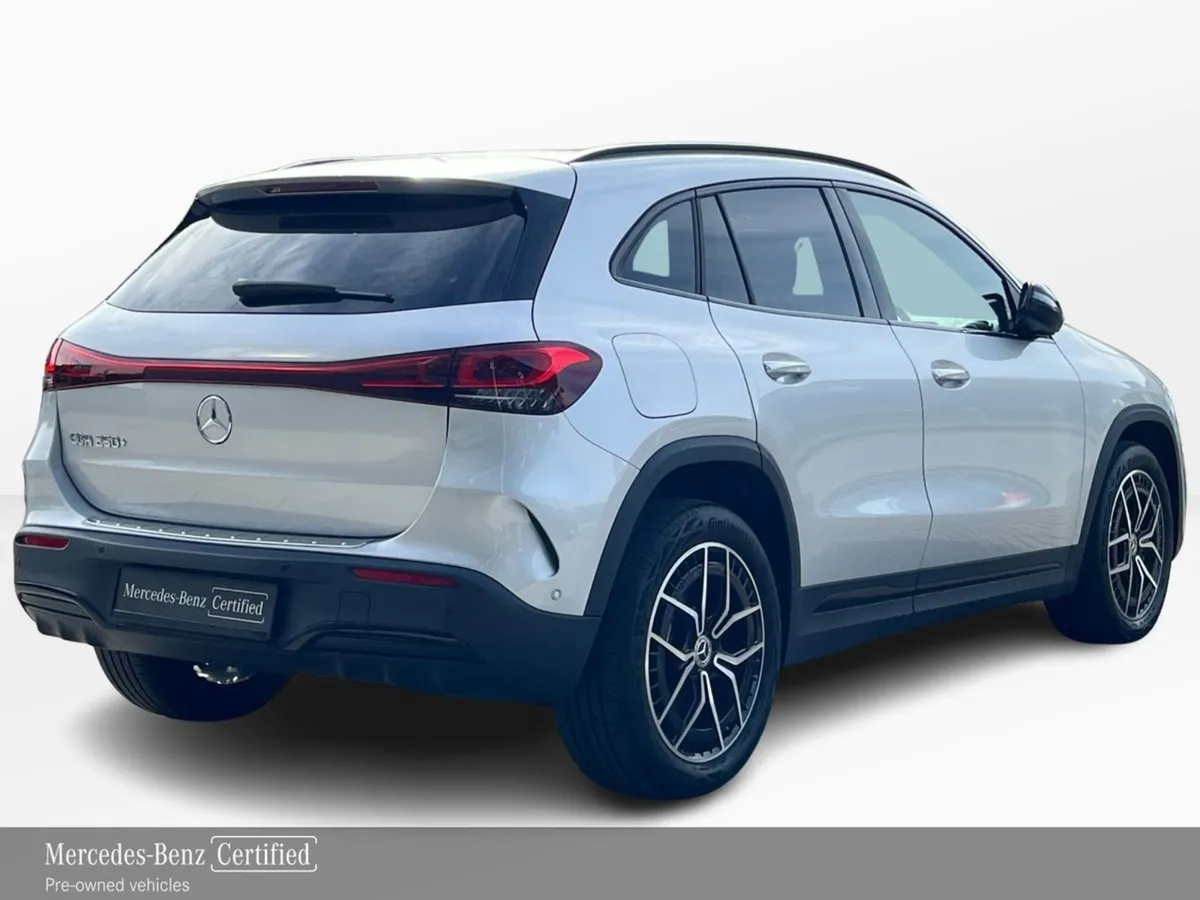 Mercedes-Benz EQA 250  AMG Line Electric Compact - Image 3