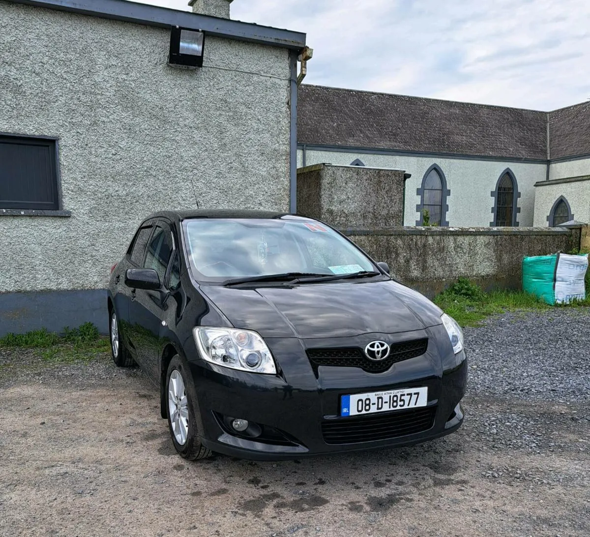 Toyota Auris Luna - Image 1