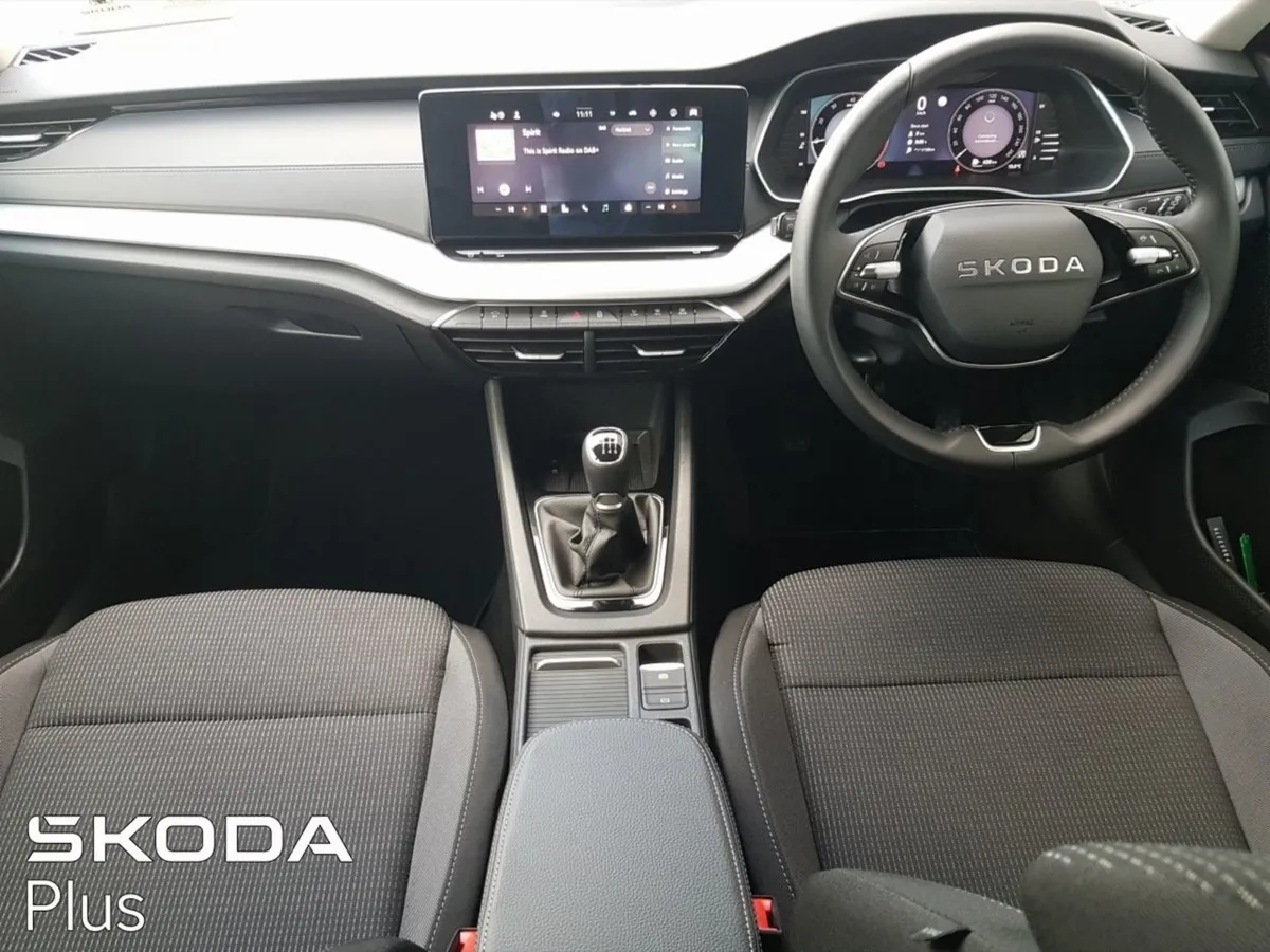 Skoda Octavia Selection 2.0tdi 115HP - Image 2
