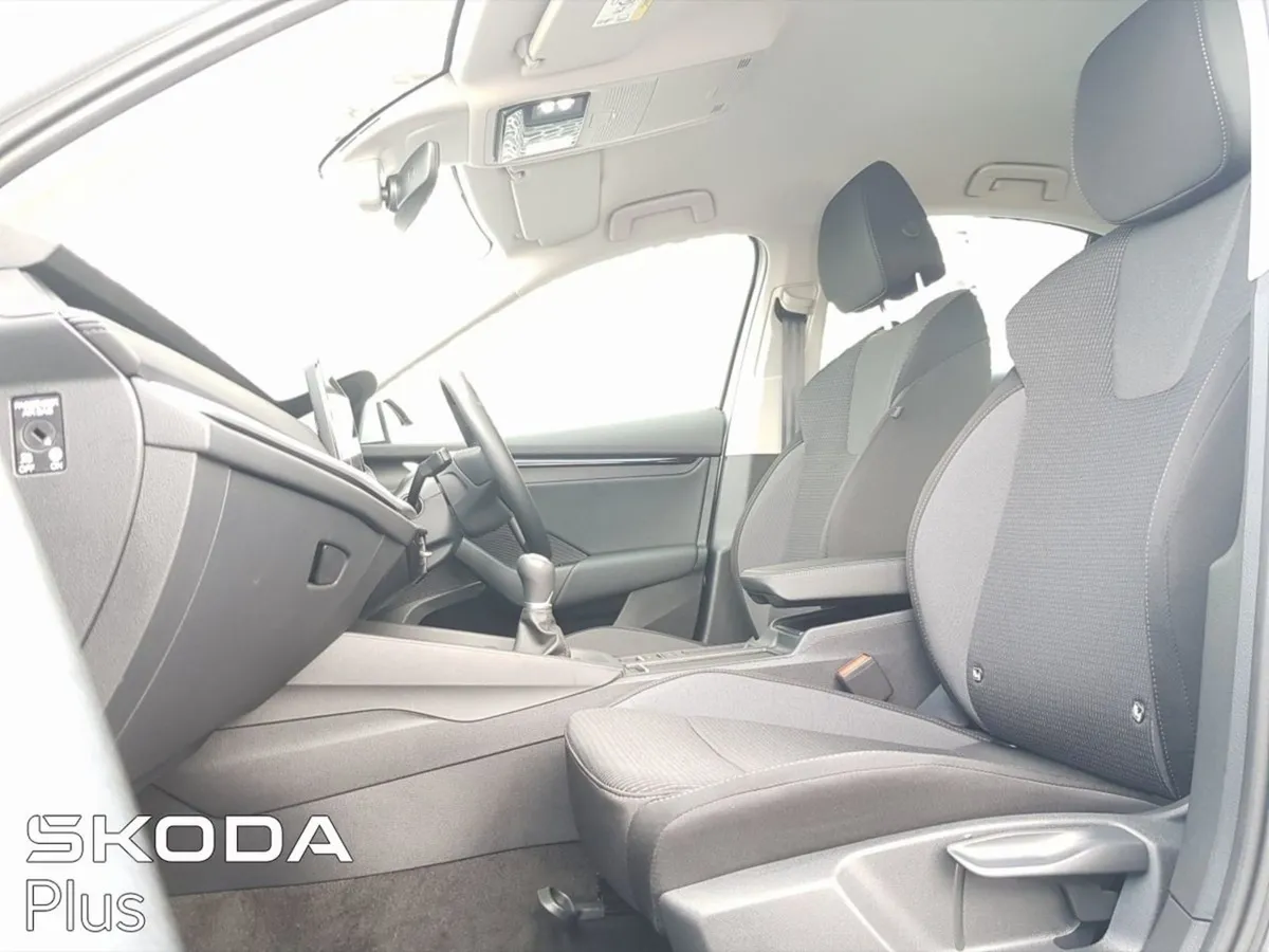 Skoda Octavia Selection 2.0tdi 115HP - Image 3