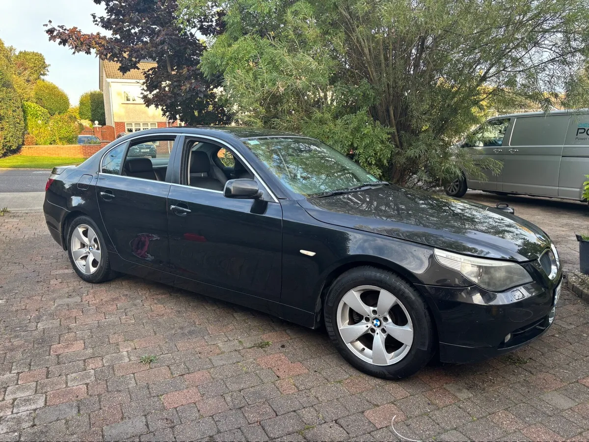BMW 5-Series 2006 - Image 1