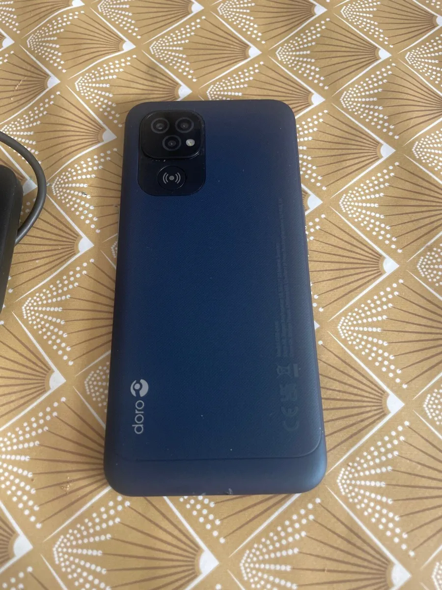 Dora Smart Phone for Elderly - Image 4